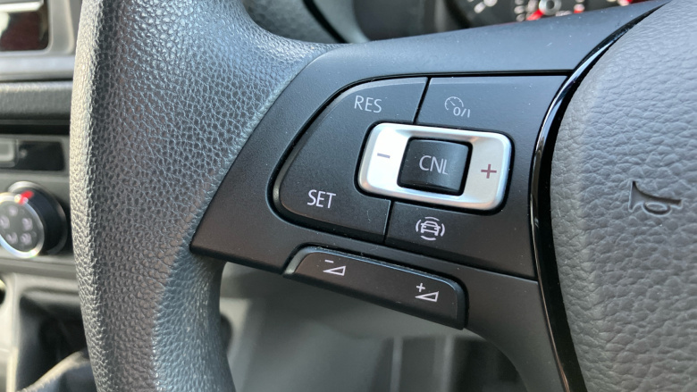 Volkswagen Crafter Cr35 Mwb Diesel 2.0 TDI 177PS Commerce Plus High Roof Van